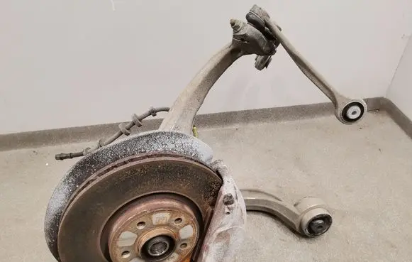 Audi Q5 SQ5 Front wheel hub spindle knuckle 8K0407695H 4G0407241C