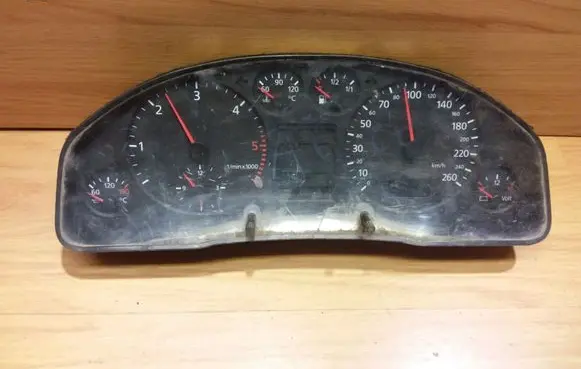 Audi A6 S6 C5 4B Speedometer (instrument cluster) 4B0919860M