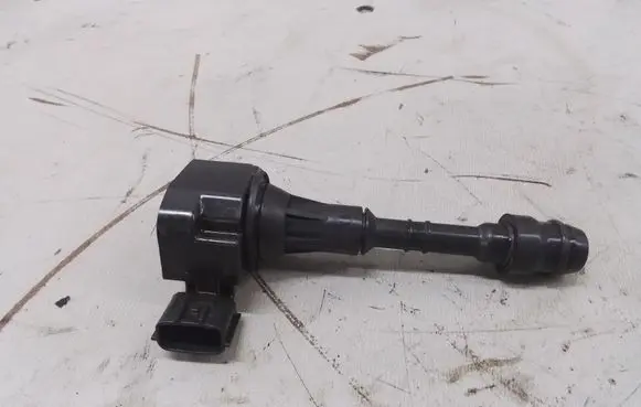 Nissan Maxima A34 High voltage ignition coil 224488J115