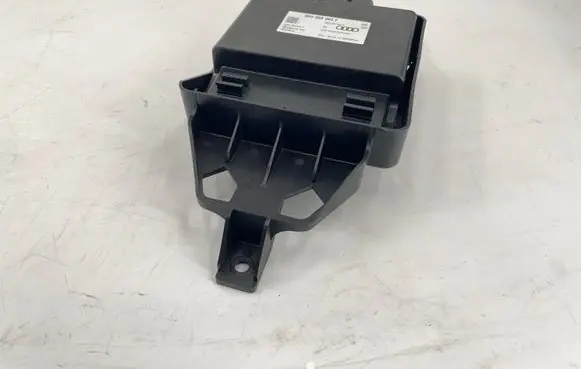 Audi RS6 C7 Voltage converter/converter module 8K0959663F