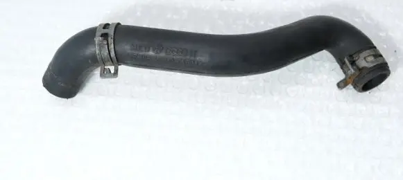 Audi A8 S8 D3 4E Breather/breather pipe/hose 057103493D
