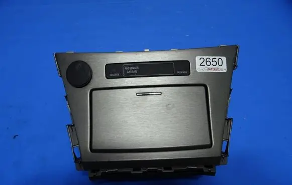 Toyota Avensis T270 Car ashtray