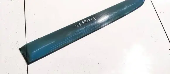 Honda CR-V Sliding door wind deflector 