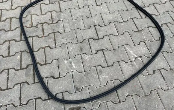 Audi Q3 Trunk rubber seal (body) 83F827705