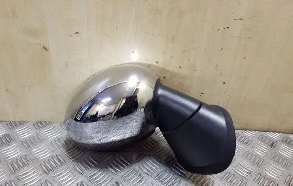 Mini Cooper Countryman R60 Front door electric wing mirror