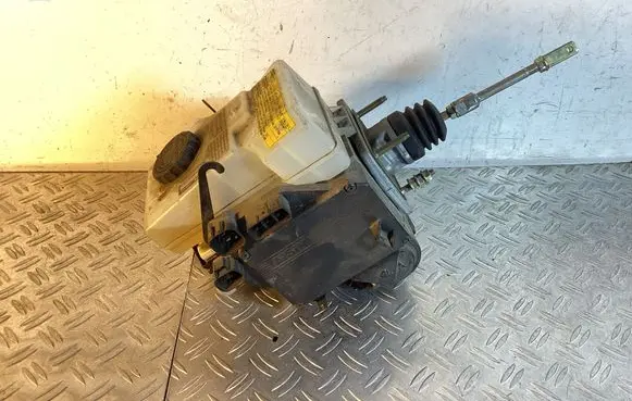 Toyota Land Cruiser (J120) ABS Pump 4721060110