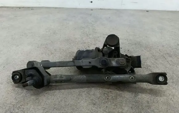 Peugeot 107 Front wiper linkage 