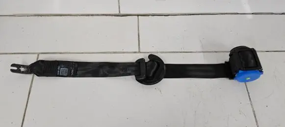 Volkswagen Up Rear seatbelt 0610110 17082012 FAR3524