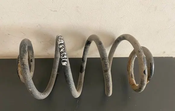 Nissan Note (E11) Rear coil spring