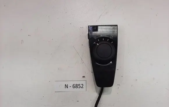 Citroen C4 Grand Picasso Air conditioning (A/C) switch 9659796977