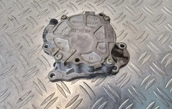 Volkswagen Transporter - Caravelle T5 Vacuum pump 03L145100F