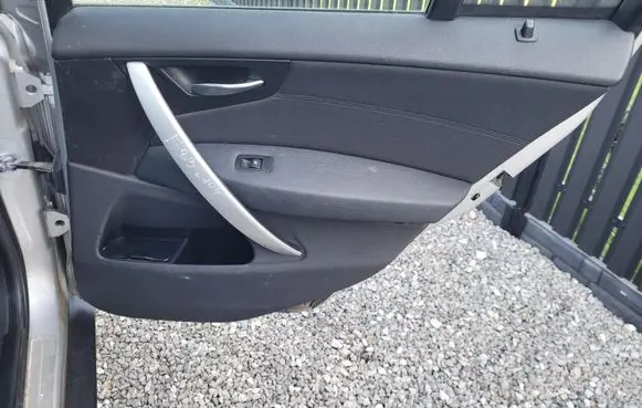 BMW X3 E83 Front door card panel trim