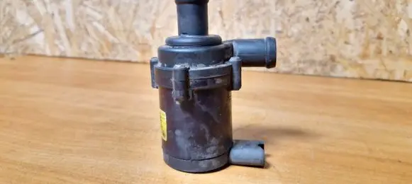 Volkswagen Touareg I Electric auxiliary coolant/water pump 12402050300