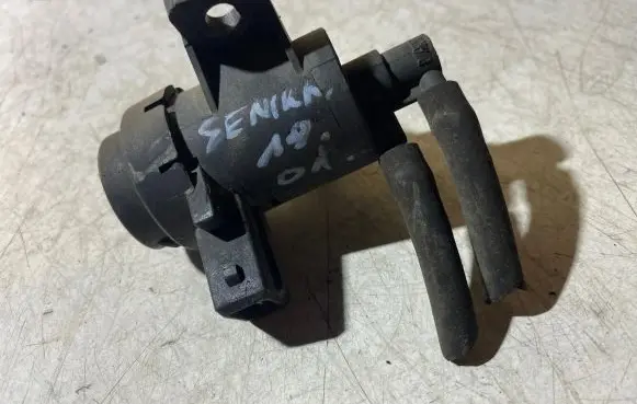 Renault Scenic I Turbo solenoid valve 7700113071