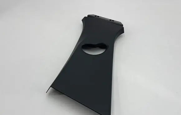 (B) pillar trim (top)
