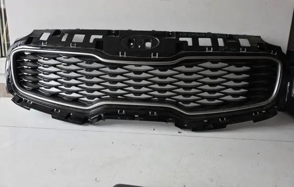 KIA Sportage Front bumper upper radiator grill 86352F1500