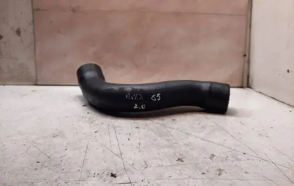 Toyota Avensis T250 Intercooler hose/pipe LOTE1253T