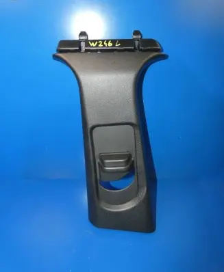 Mercedes-Benz B W246 W242 (B) pillar trim (top)