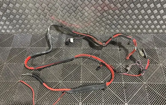 BMW 5 F10 F11 Positive cable (battery) 9150988 9150991