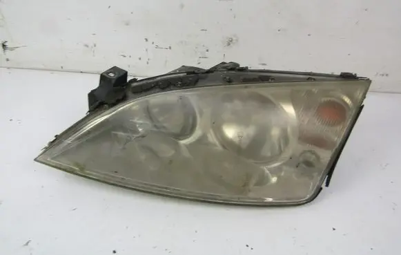 Ford Mondeo Mk III Headlight/headlamp 
