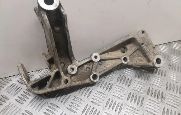 Volkswagen Touran I Front lower control arm/wishbone 1K0199296F