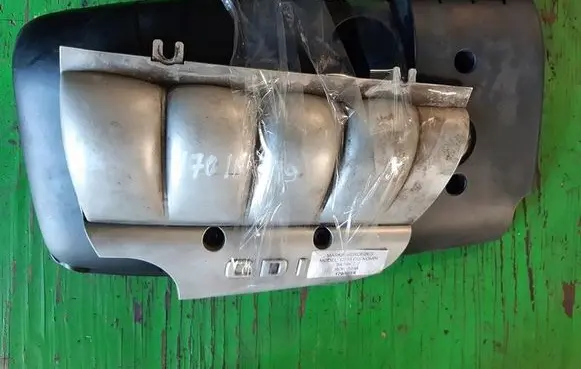 Mercedes-Benz C W202 Engine cover (trim)