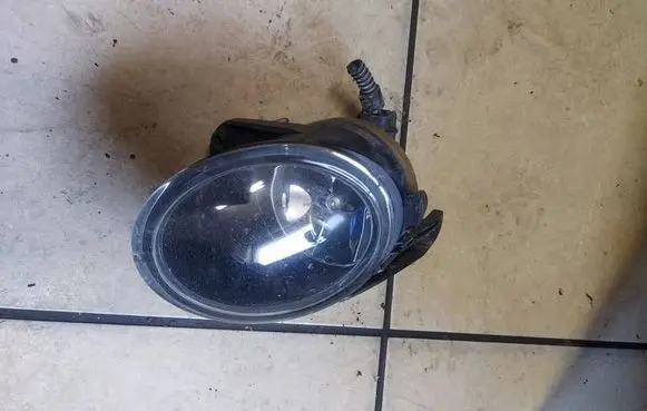 Volkswagen PASSAT B6 Front fog light 27129400