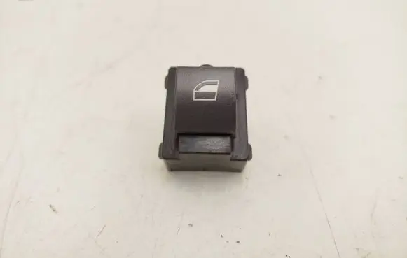 BMW 7 E65 E66 Electric window control switch 8379597 E0200016