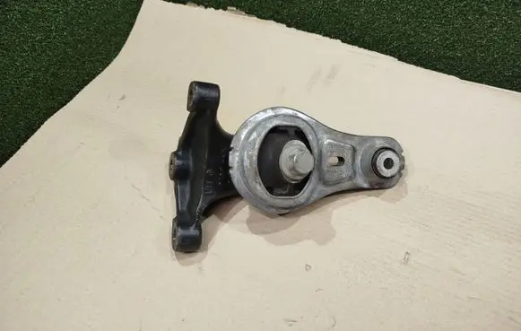 Renault Trafic III (X82) Gearbox mount 8200675206 93866731