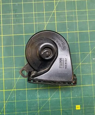 Land Rover Discovery Sport Horn signal K8D213802AA LR115059 K8D2-13802-AA