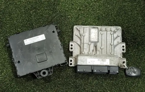 Renault Master III Engine ECU kit and lock set 237100827S 237106117R A2C13071801