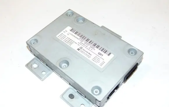 Mercedes-Benz ML W164 Head unit multimedia control A2049000300 A1718270345 A2049020900