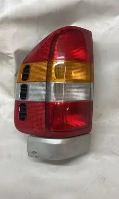 Opel Frontera B Rear/tail lights