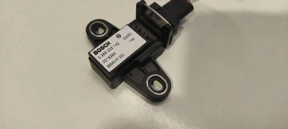 KIA Sorento Airbag deployment crash/impact sensor 0265005142 0018283 95640M1200