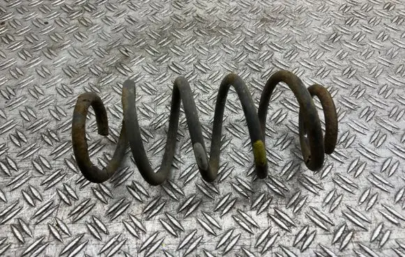 Toyota Auris 150 Rear coil spring