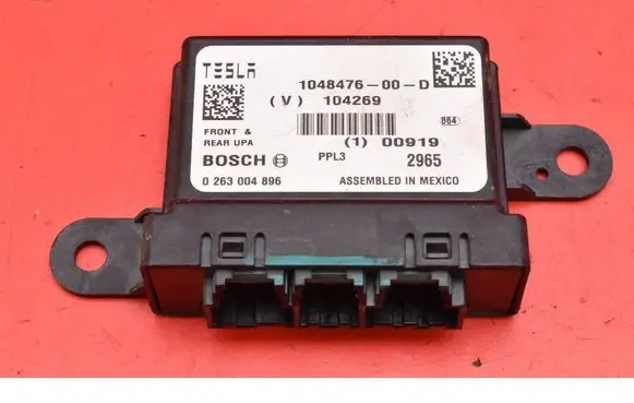 Tesla Model S Engine control unit/module ECU 1048476-00-D