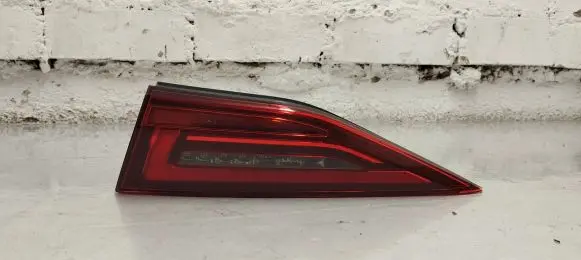 Audi A3 8Y Tailgate rear/tail lights 8y0945308