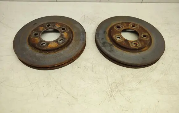 Chrysler Grand Voyager IV Front brake disc