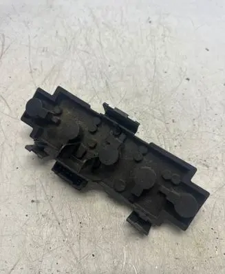 Skoda Octavia Mk2 (1Z) Tail light bulb cover holder 1U6945257