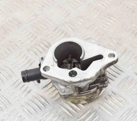 Dacia Duster Vacuum pump
