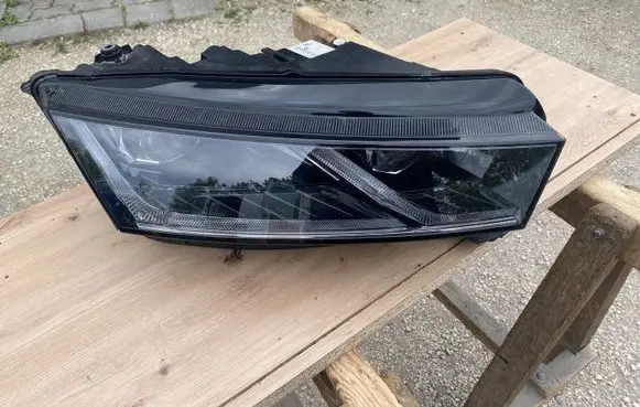 Skoda Octavia Mk4 Headlight/headlamp 5E4941016A