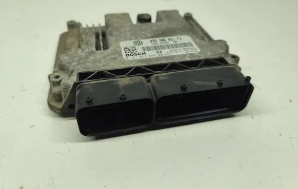Volkswagen Golf V Engine control unit/module 03G906021FD 1039S15012 0281013089