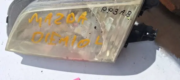 Mazda 323 Headlight/headlamp 