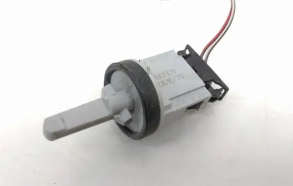 Skoda Octavia Mk2 (1Z) Interior temperature sensor 1K0907543G