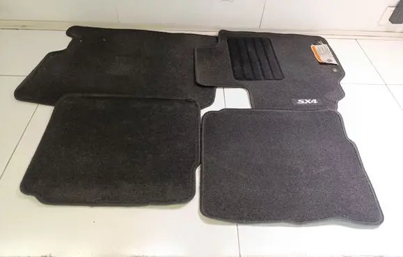 Suzuki SX4 Car floor mat set 990E061M38000 E061M38000