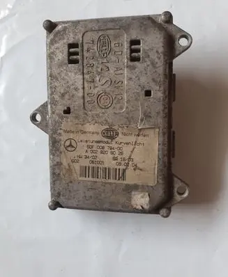 Mercedes-Benz E W211 Headlight ballast module Xenon A0028206026