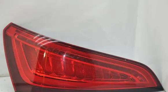 Audi Q5 SQ5 Rear/tail lights 8R0945093C 21240101 AU416PAT2