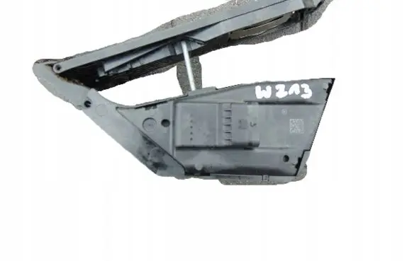 Mercedes-Benz E W213 Accelerator throttle pedal A2053000004