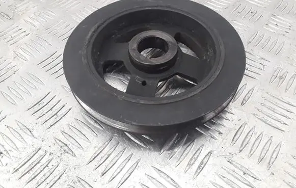 Nissan Primera Water pump pulley E121134A