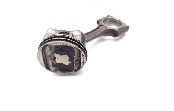 Nissan Micra Piston with connecting rod HR12DE